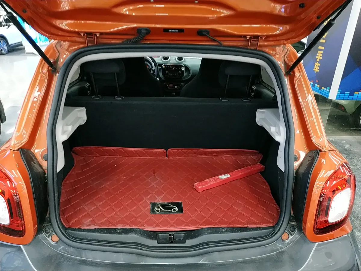 2016 Smart smart forfour 1.0L 71HP L3 6DCT,autocango,china used car exporter,china ev exporter,chinese used car exporter,chinese used ev exporter