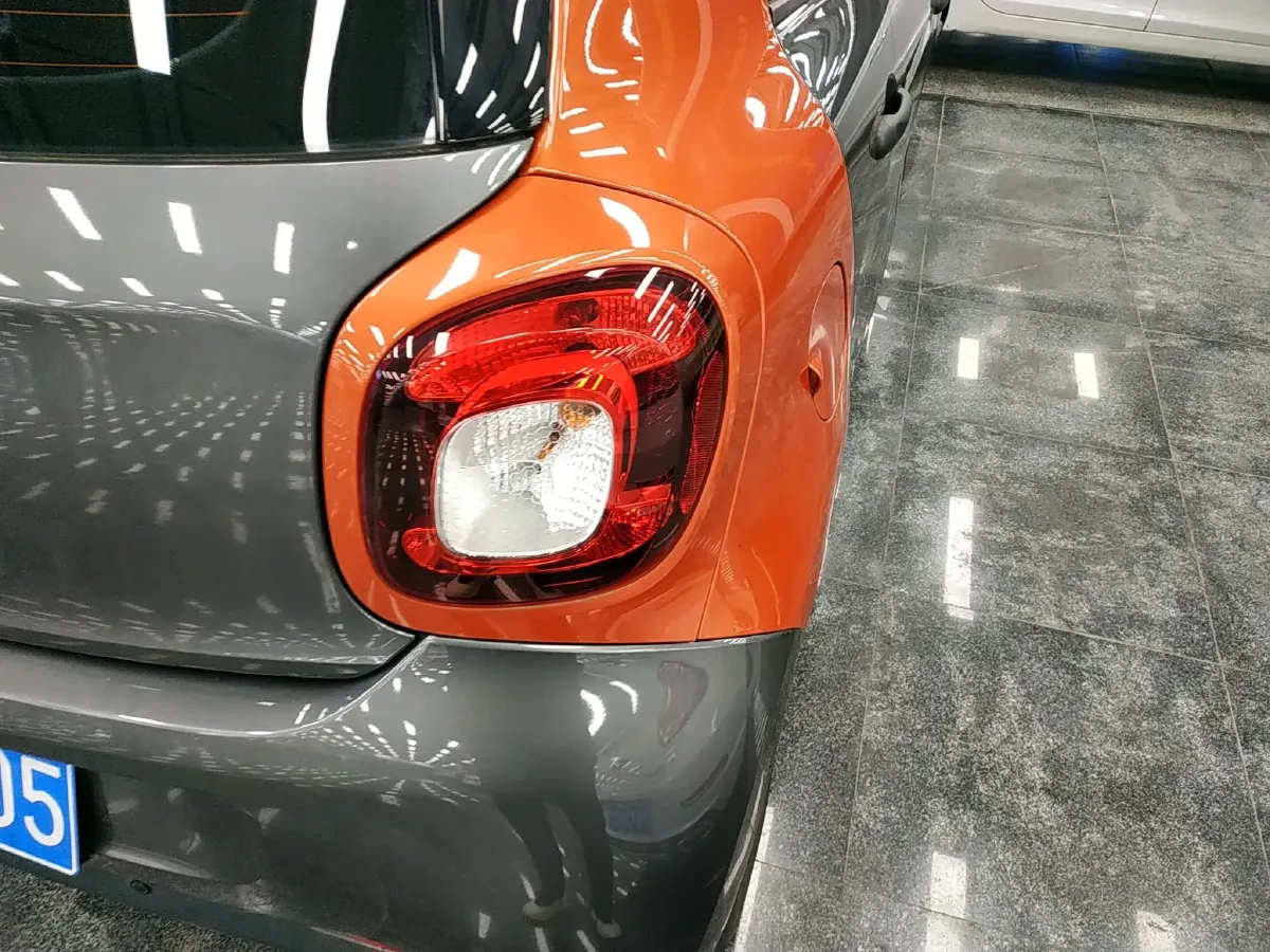 2016 Smart smart forfour 1.0L 71HP L3 6DCT,autocango,china used car exporter,china ev exporter,chinese used car exporter,chinese used ev exporter