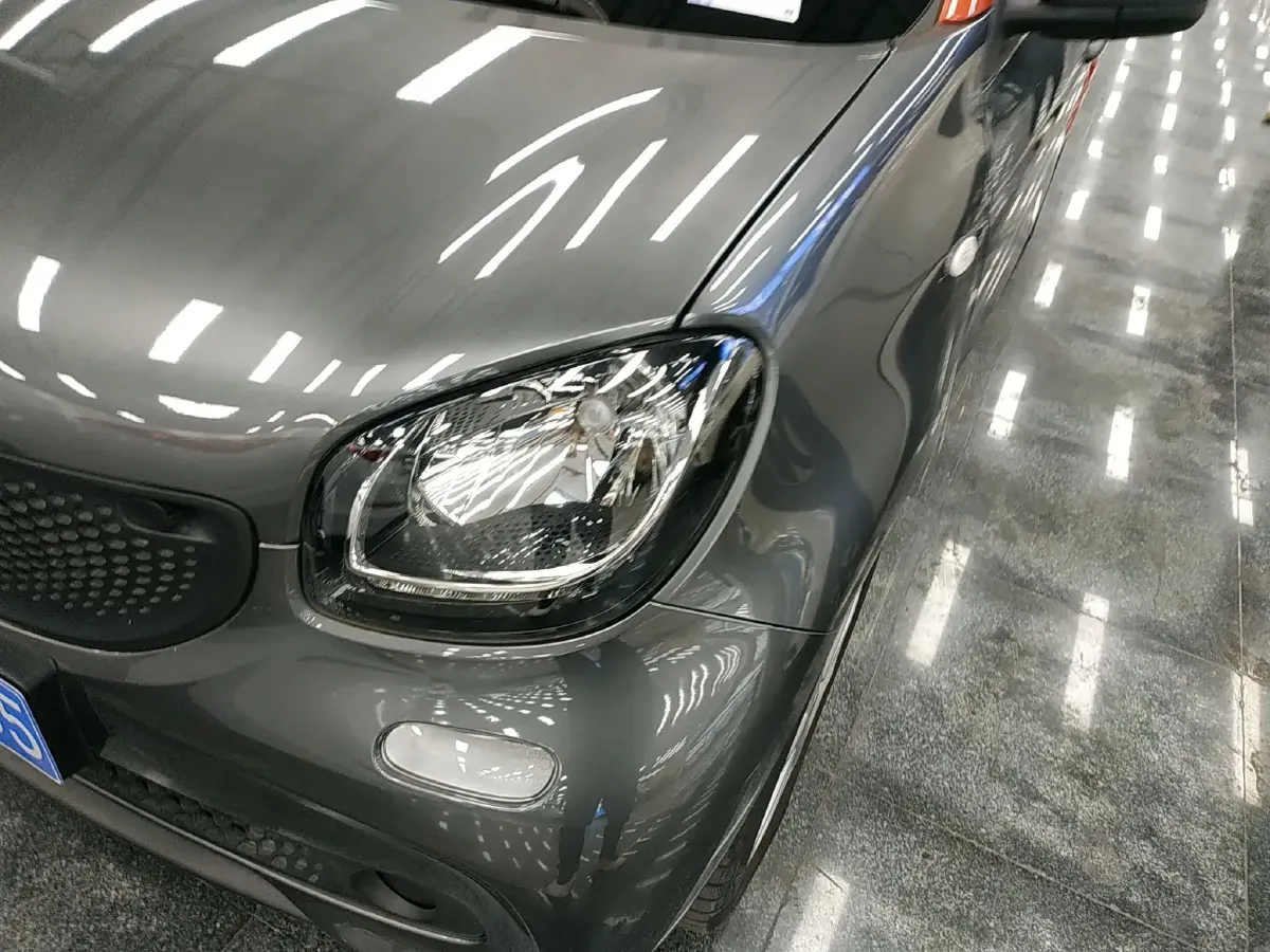 2016 Smart smart forfour 1.0L 71HP L3 6DCT,autocango,china used car exporter,china ev exporter,chinese used car exporter,chinese used ev exporter