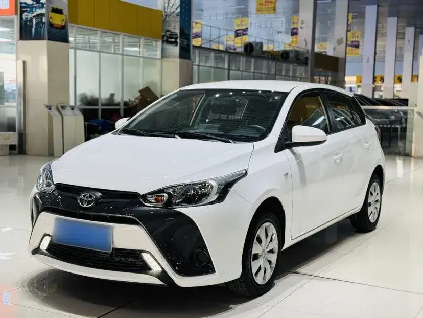 2020 Toyota Yaris L 1.5L 110HP L4 CVT