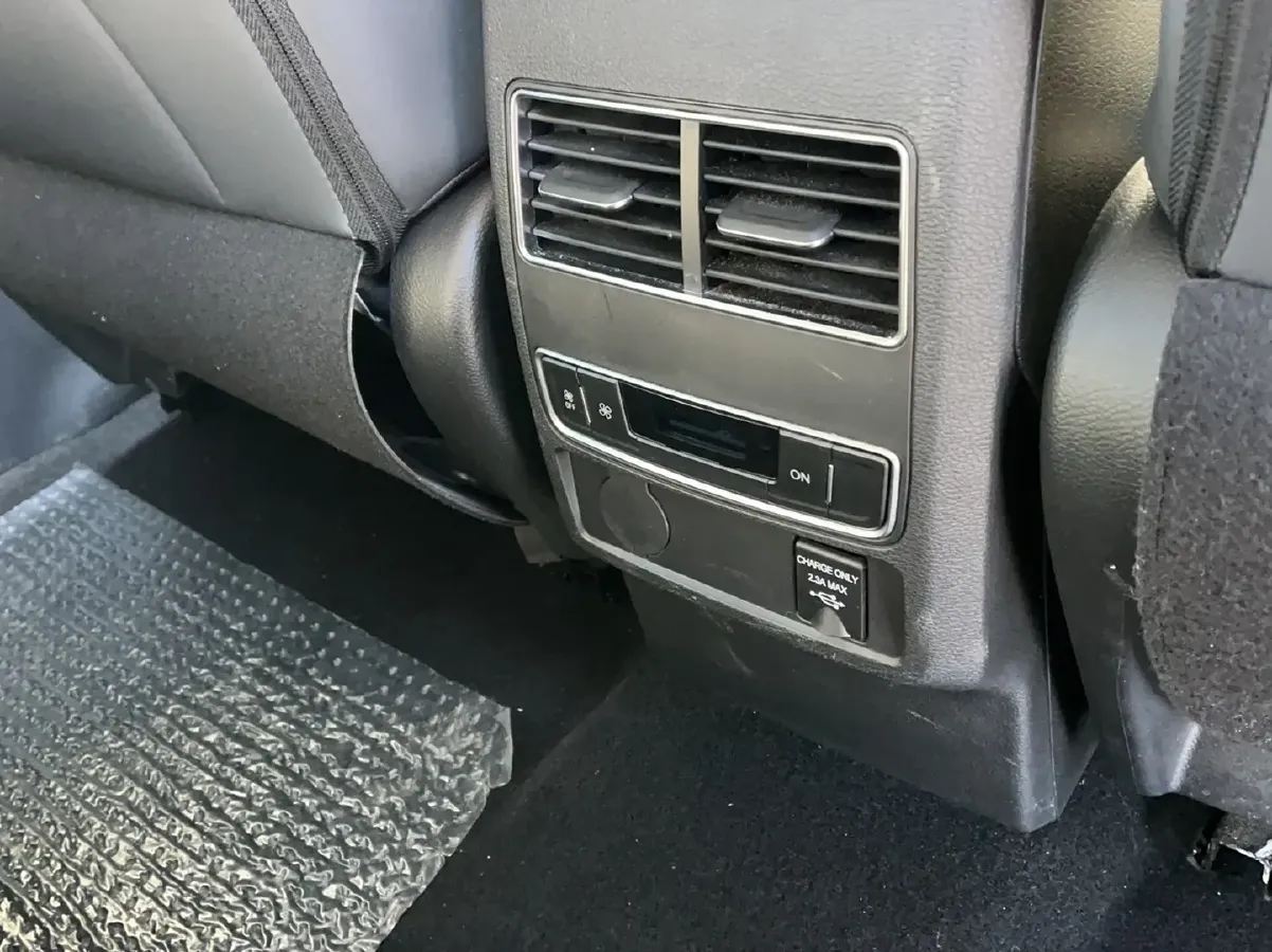 2023 DongFeng Forthing SX6 1.6L 122HP L4 5MT,autocango,china used car exporter,china ev exporter,chinese used car exporter,chinese used ev exporter