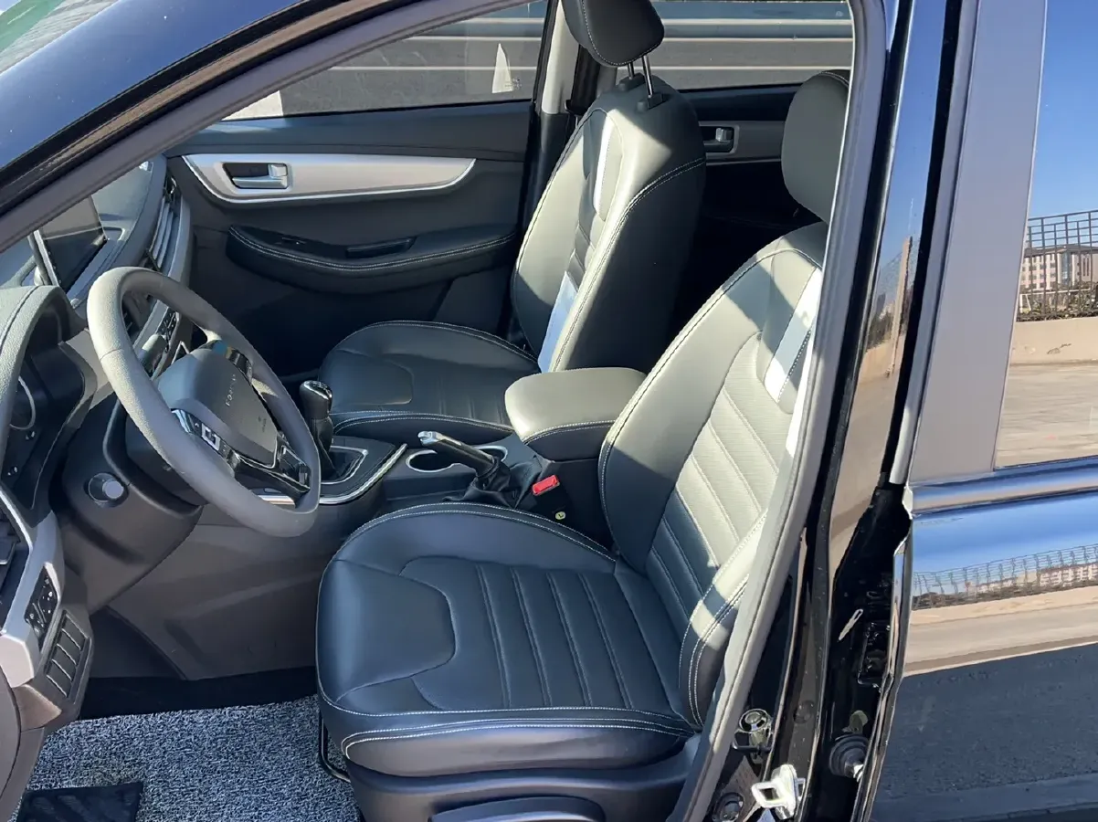 2023 DongFeng Forthing SX6 1.6L 122HP L4 5MT,autocango,china used car exporter,china ev exporter,chinese used car exporter,chinese used ev exporter