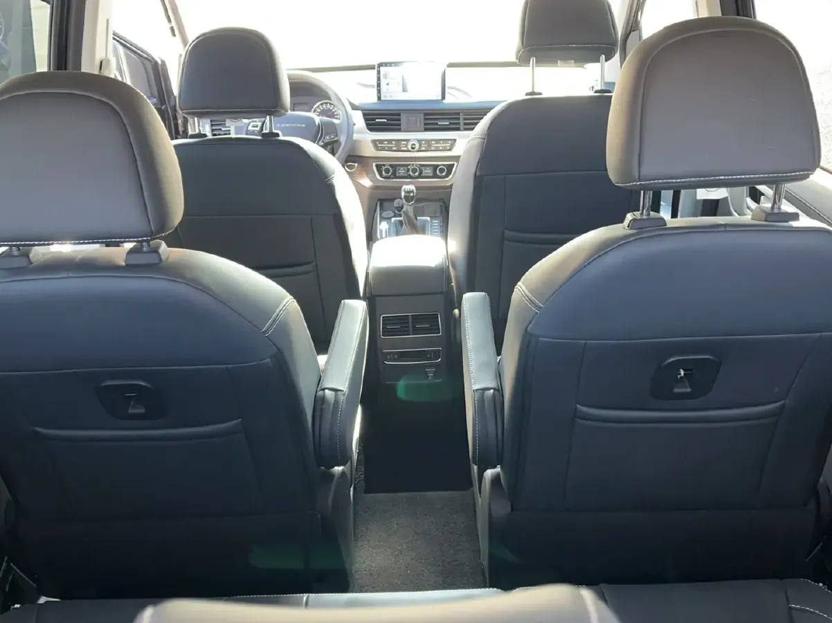 2023 DongFeng Forthing SX6 1.6L 122HP L4 5MT,autocango,china used car exporter,china ev exporter,chinese used car exporter,chinese used ev exporter