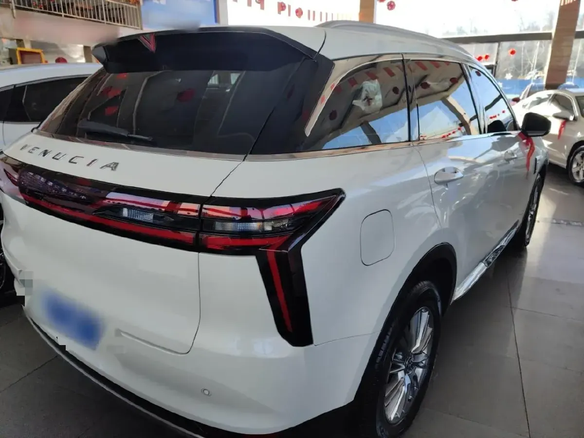 2021 Venucia Star 1.5T 190HP L4 7DCT,autocango,china used car exporter,china ev exporter,chinese used car exporter,chinese used ev exporter