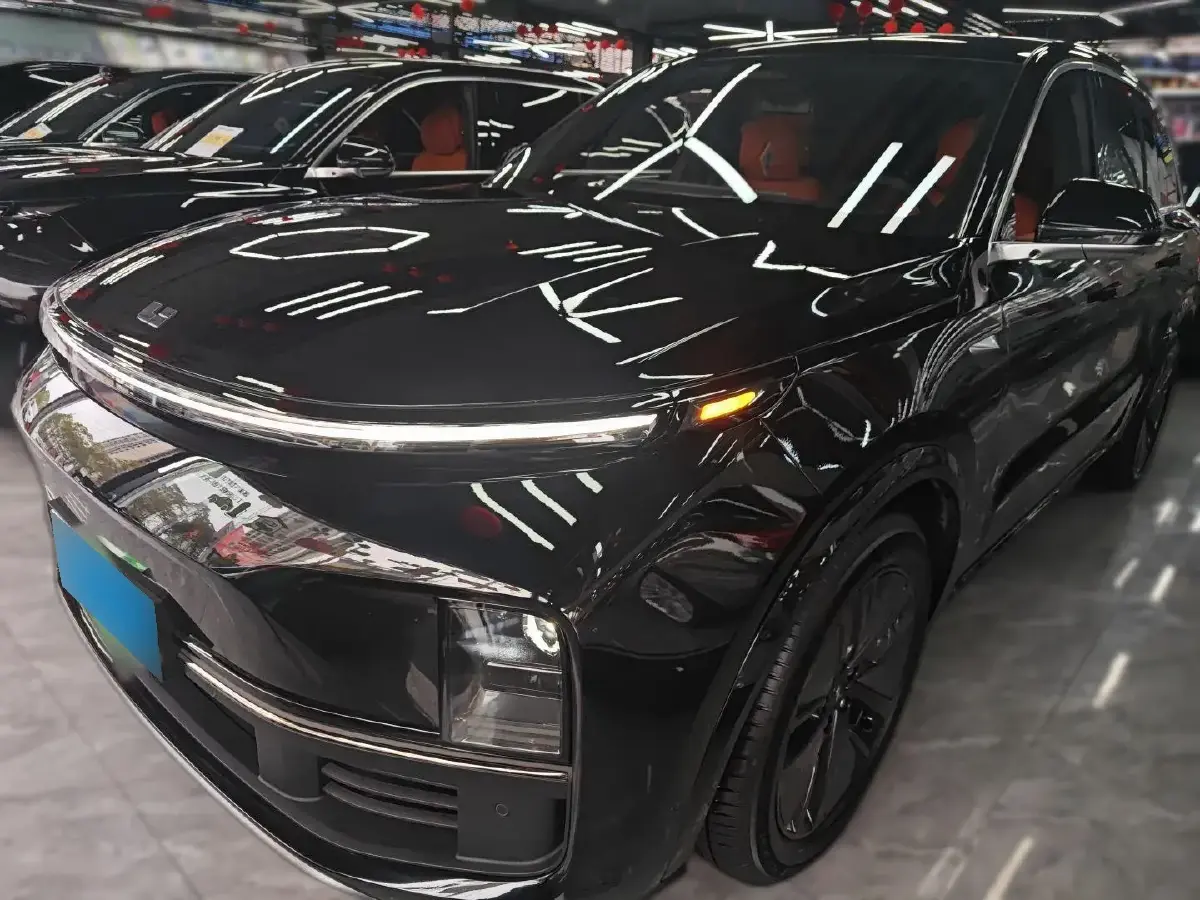 2023 Li L8 Range Extended 154HP REEV 40.9KWH