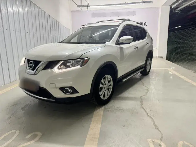 2014 Nissan X-Trail 2.5L 186HP L4 CVT