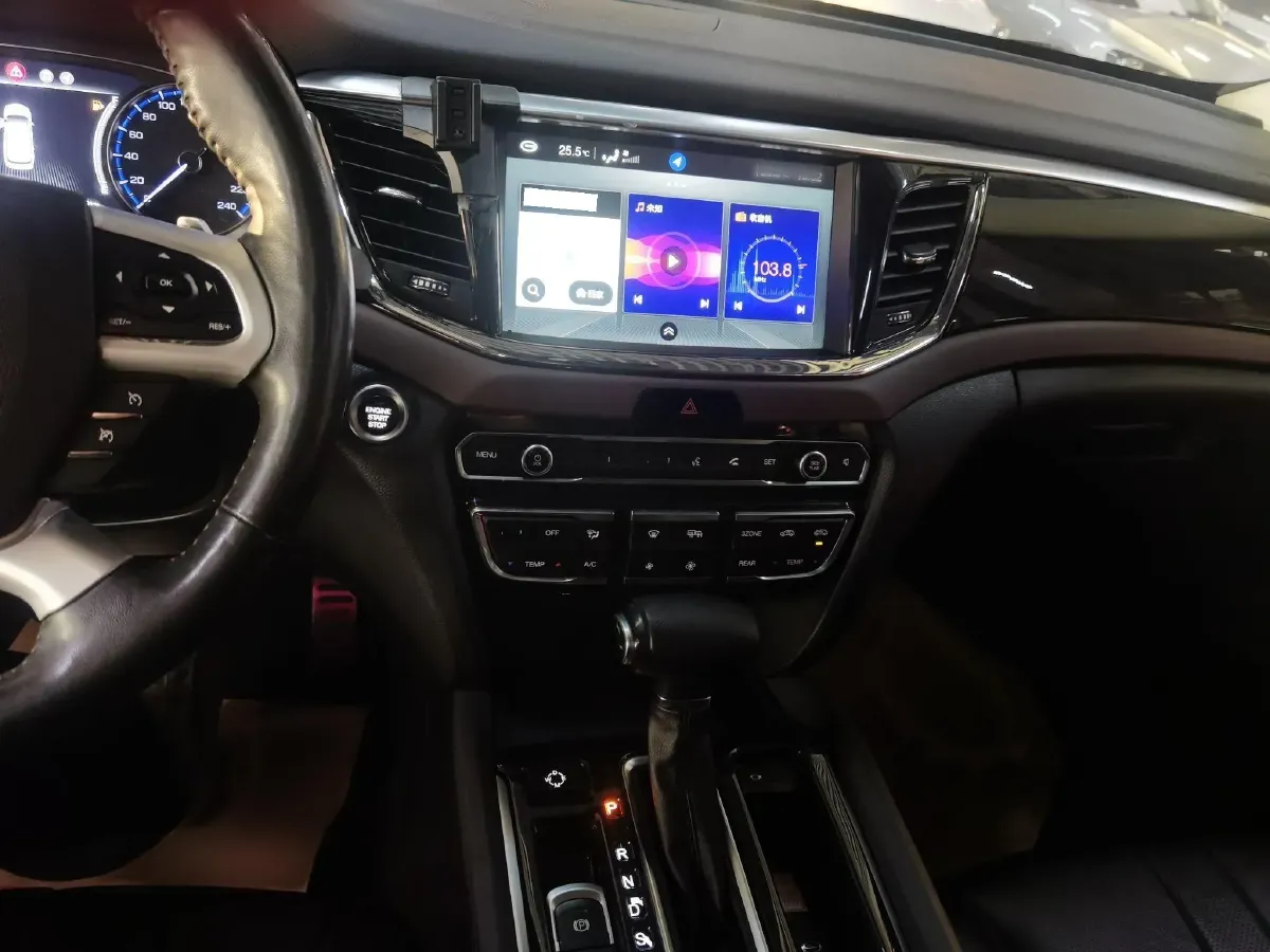 2017 GAC Trumpchi GS8 2.0T 201HP L4 6AT,autocango,china used car exporter,china ev exporter,chinese used car exporter,chinese used ev exporter