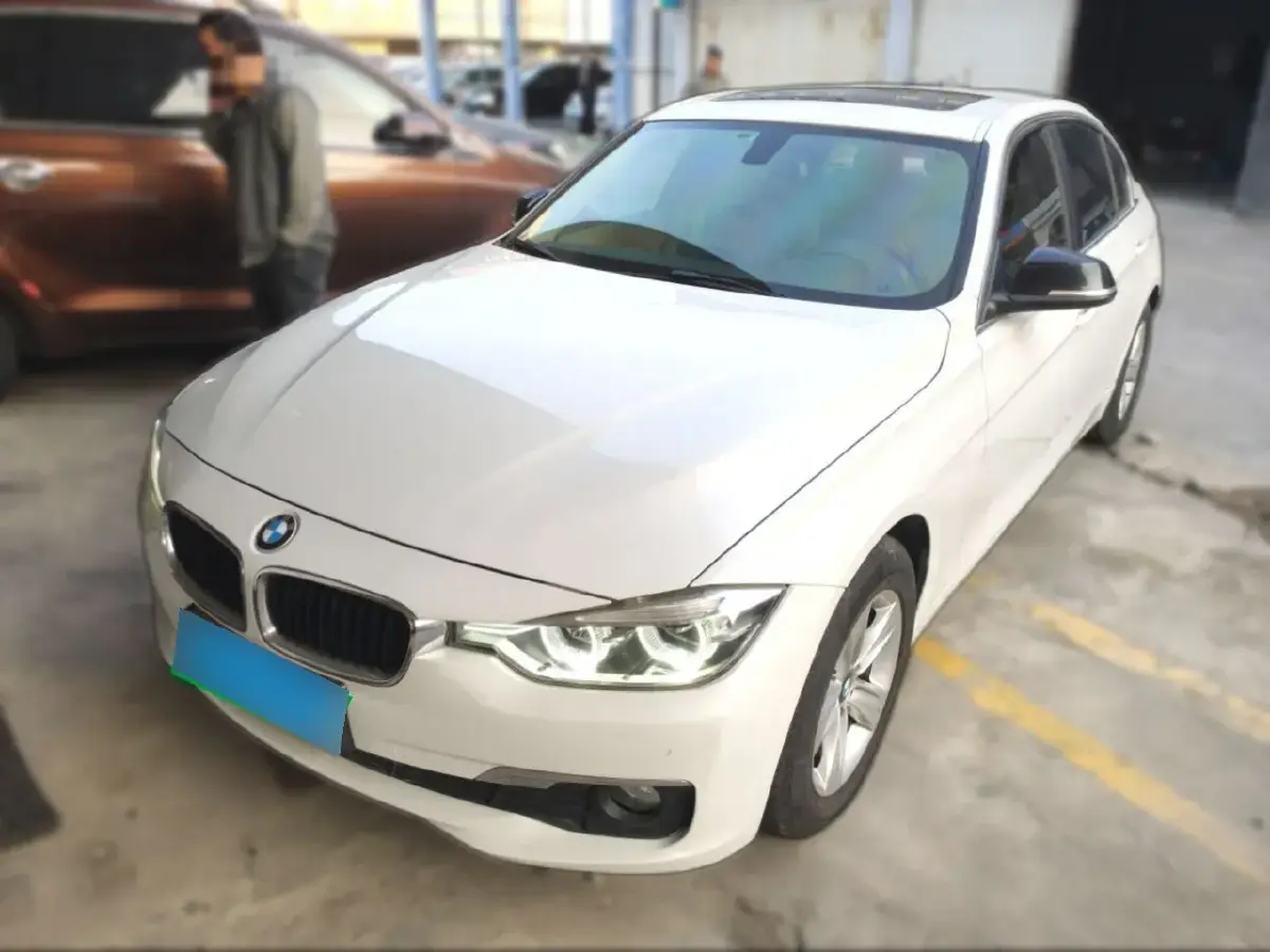 2016 BMW 3 Series 1.6T 136HP L4 8AT