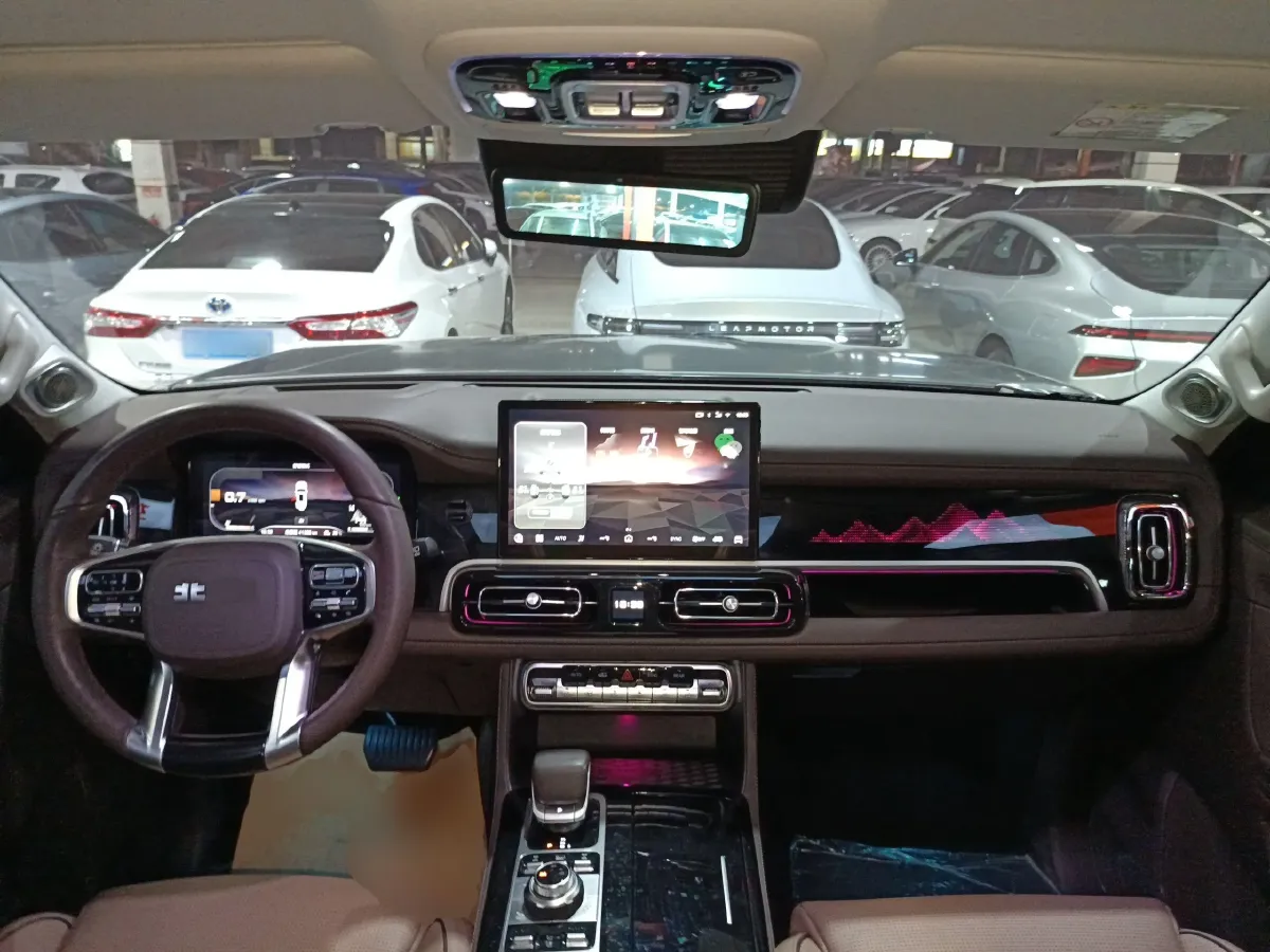 2022 BeiJing BJ60 2.0T 267HP L4 8AT,autocango,china used car exporter,china ev exporter,chinese used car exporter,chinese used ev exporter