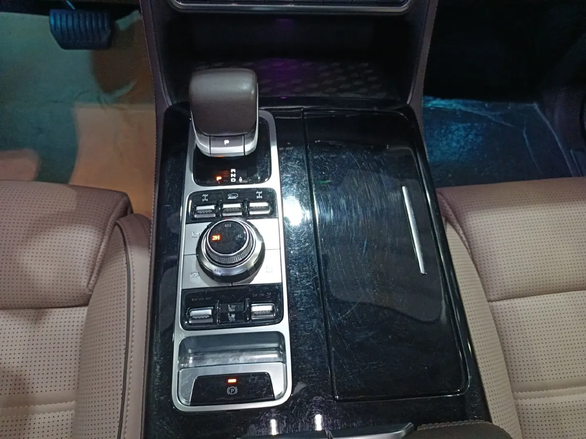 2022 BeiJing BJ60 2.0T 267HP L4 8AT,autocango,china used car exporter,china ev exporter,chinese used car exporter,chinese used ev exporter