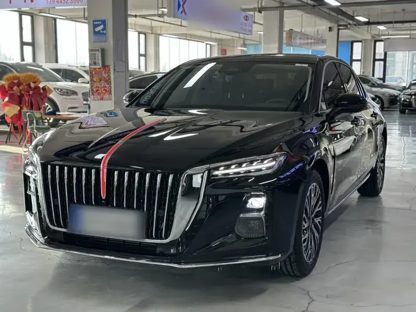 2025 HongQi H5 2.0T 224HP L4 8AT