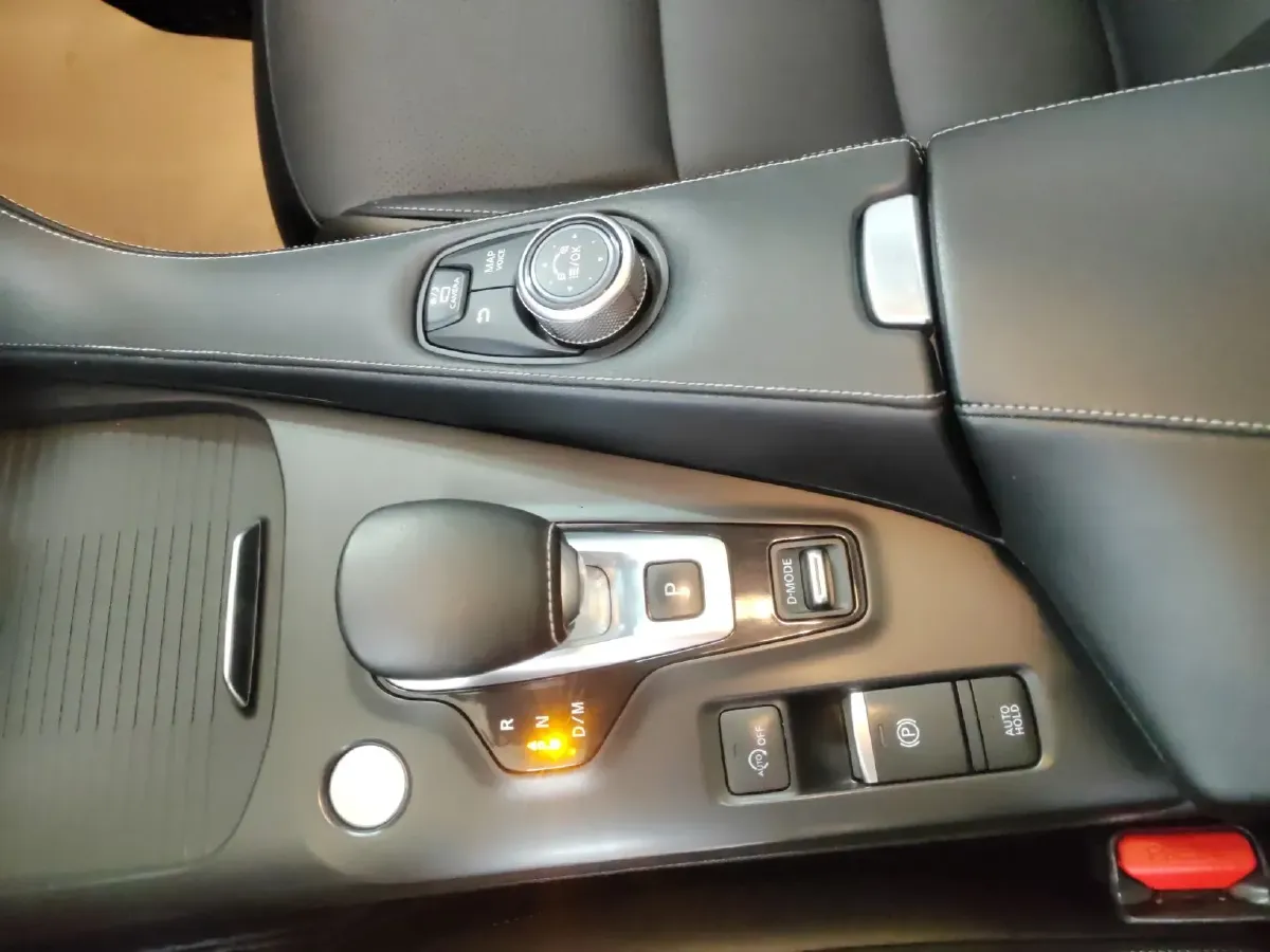 2018 Infiniti QX50 2.0T 272HP L4 CVT,autocango,china used car exporter,china ev exporter,chinese used car exporter,chinese used ev exporter