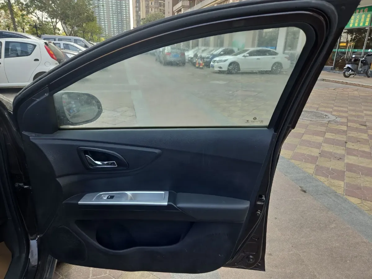 2016 DongFeng Aeolus AX3 1.5L 116HP L4 5MT,autocango,china used car exporter,china ev exporter,chinese used car exporter,chinese used ev exporter