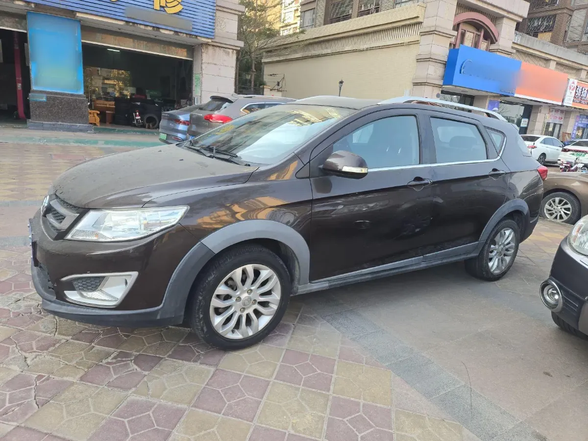 2016 DongFeng Aeolus AX3 1.5L 116HP L4 5MT,autocango,china used car exporter,china ev exporter,chinese used car exporter,chinese used ev exporter