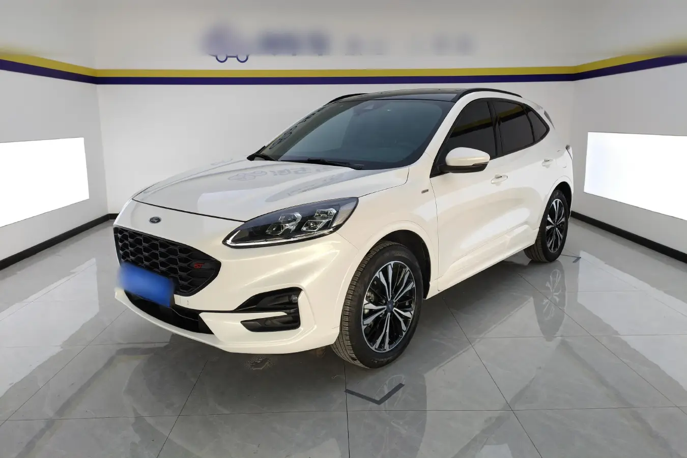 2020 Ford Escape 2.0T 248HP L4 8AT