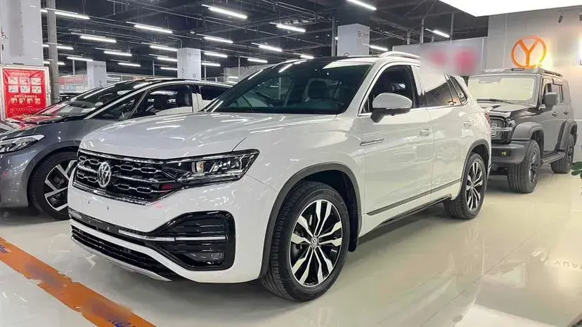 2019 Volkswagen Tayron 2.0T 220HP L4 7DCT