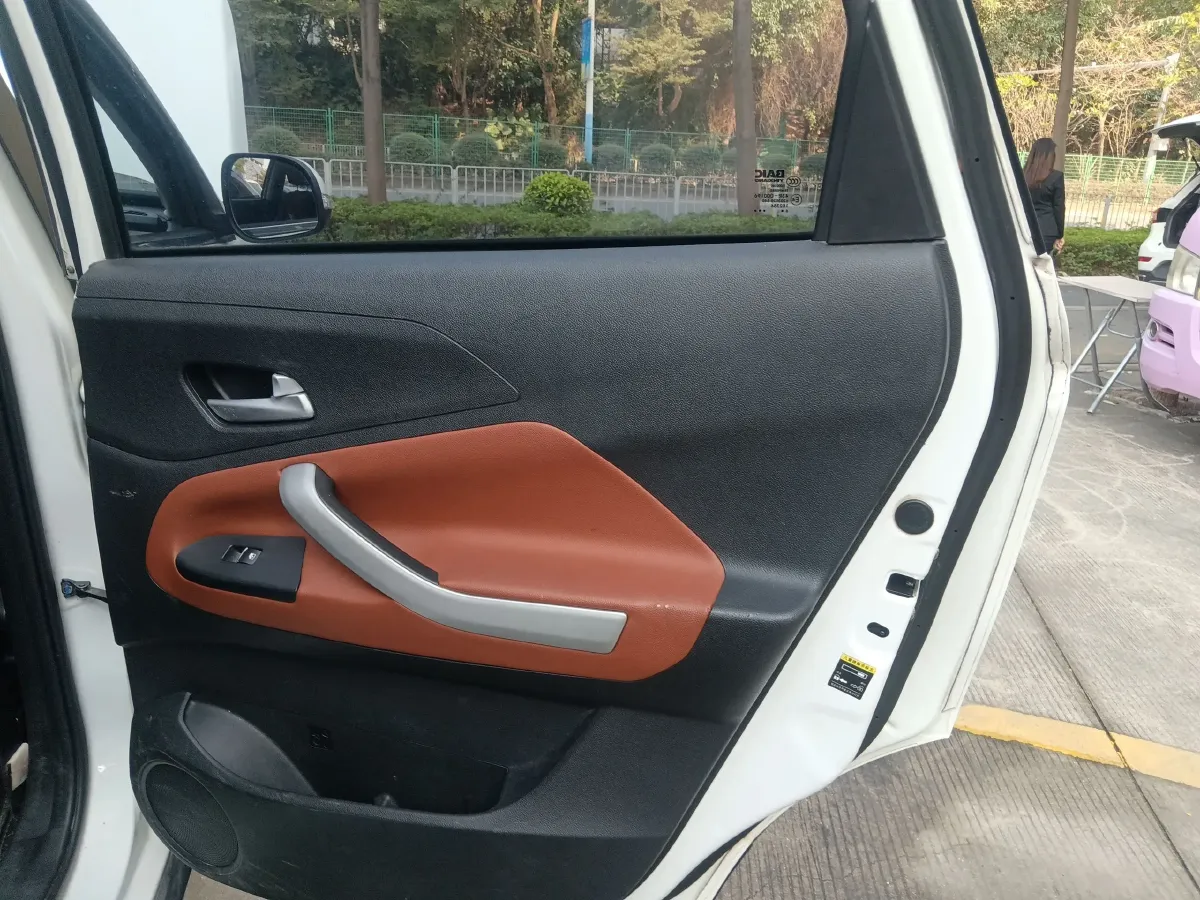 2016 BAIC Hyosow S3 1.5L 113HP L4 5MT,autocango,china used car exporter,china ev exporter,chinese used car exporter,chinese used ev exporter