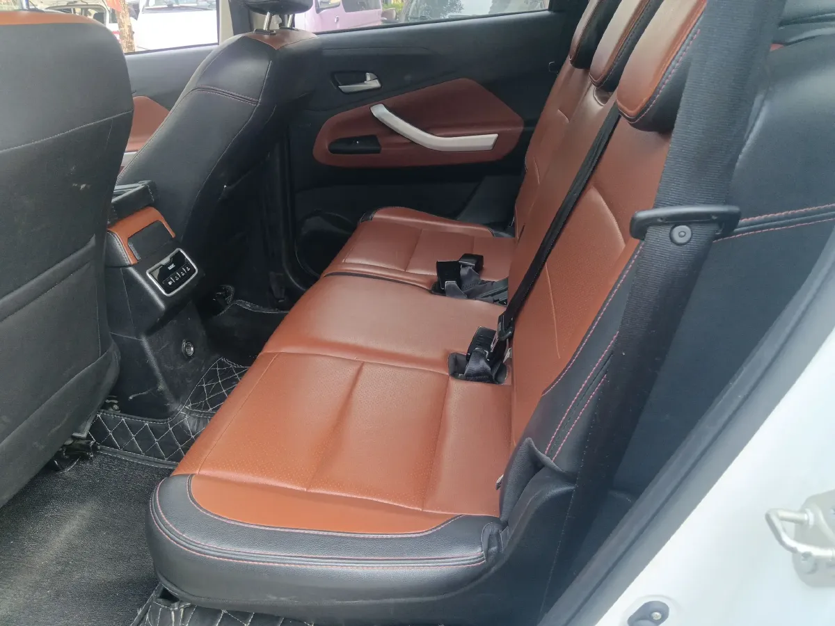 2016 BAIC Hyosow S3 1.5L 113HP L4 5MT,autocango,china used car exporter,china ev exporter,chinese used car exporter,chinese used ev exporter