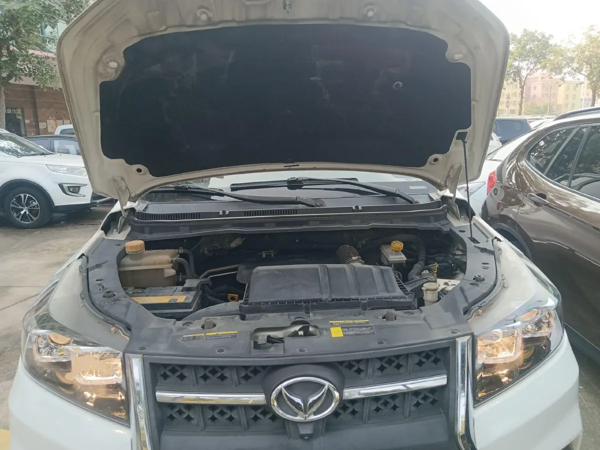 2016 BAIC Hyosow S3 1.5L 113HP L4 5MT,autocango,china used car exporter,china ev exporter,chinese used car exporter,chinese used ev exporter