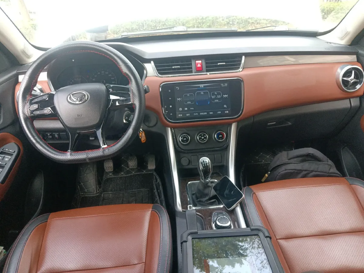 2016 BAIC Hyosow S3 1.5L 113HP L4 5MT,autocango,china used car exporter,china ev exporter,chinese used car exporter,chinese used ev exporter