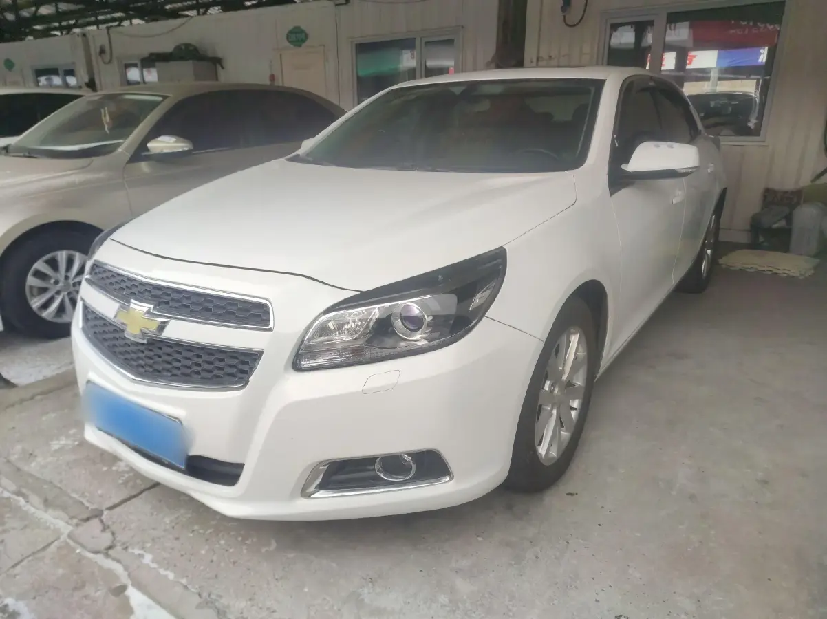 2014 Chevrolet Malibu 2.0L 154HP L4 6AT