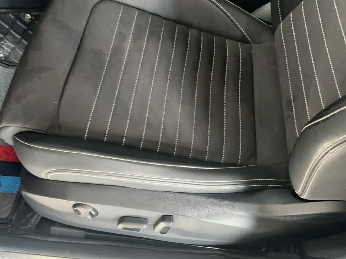 2020 Volkswagen Magotan 2.0T 186HP L4 7DCT,autocango,china used car exporter,china ev exporter,chinese used car exporter,chinese used ev exporter