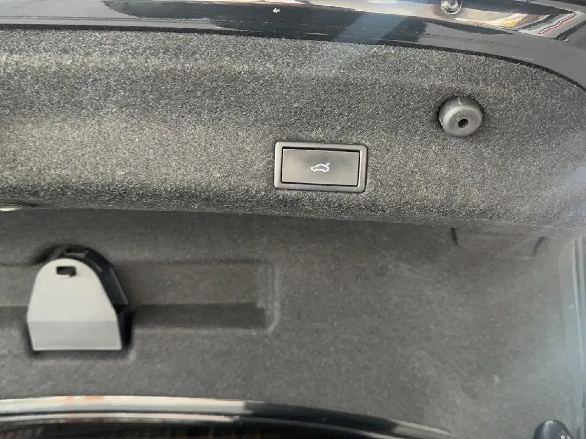 2020 Volkswagen Magotan 2.0T 186HP L4 7DCT,autocango,china used car exporter,china ev exporter,chinese used car exporter,chinese used ev exporter