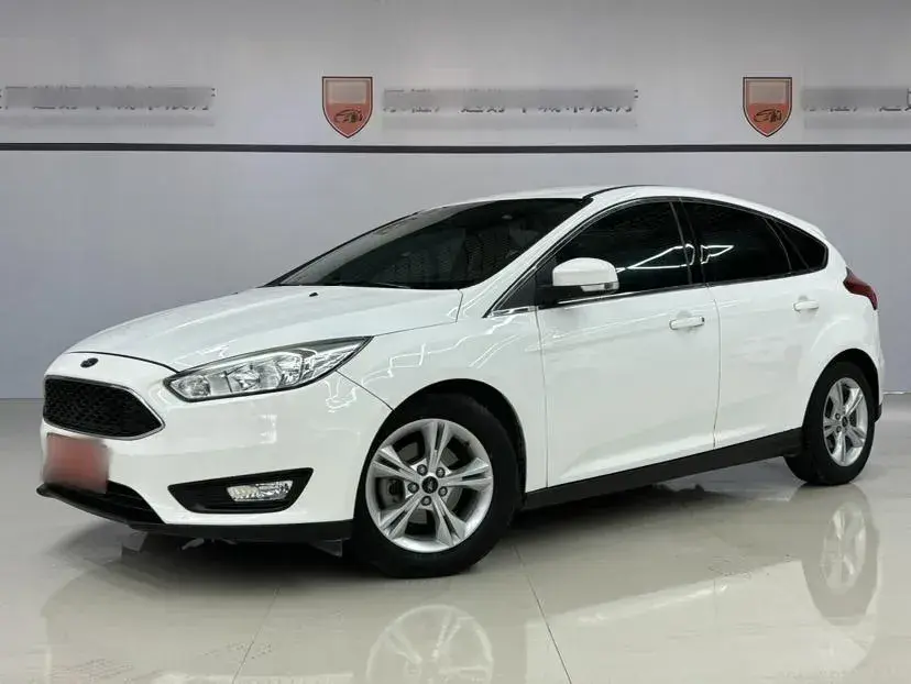 2017 Ford Focus 1.6L 125HP L4 6DCT