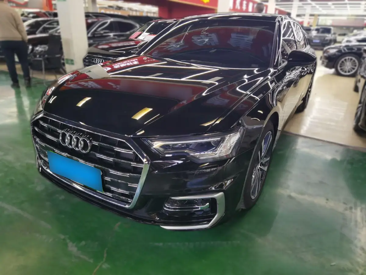 2024 Audi A6L 2.0T 190HP L4 7DCT