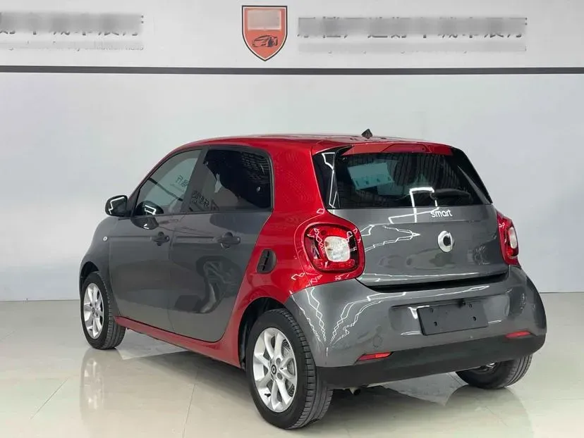 2016 Smart smart forfour 1.0L 71HP L3 6DCT,autocango,china used car exporter,china ev exporter,chinese used car exporter,chinese used ev exporter