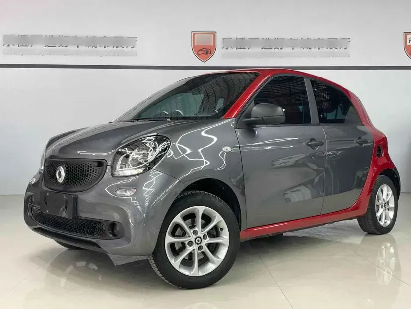 2016 Smart smart forfour 1.0L 71HP L3 6DCT,autocango,china used car exporter,china ev exporter,chinese used car exporter,chinese used ev exporter