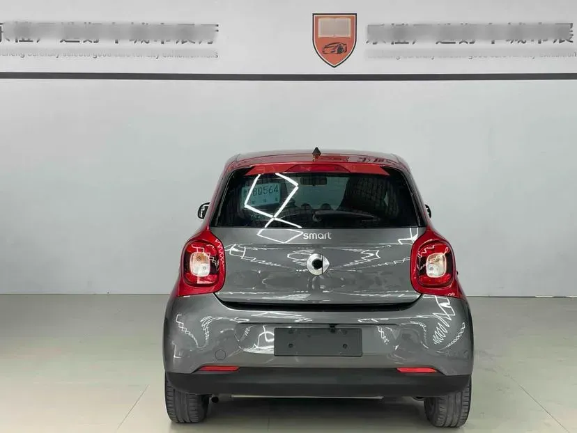 2016 Smart smart forfour 1.0L 71HP L3 6DCT,autocango,china used car exporter,china ev exporter,chinese used car exporter,chinese used ev exporter