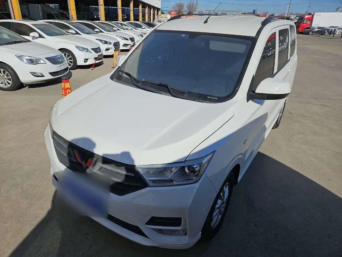 2018 WuLing HongGuang 1.5L 105HP L4 5MT