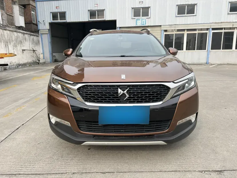 2016 DS 6 1.6T 167HP L4 6AT,autocango,china used car exporter,china ev exporter,chinese used car exporter,chinese used ev exporter