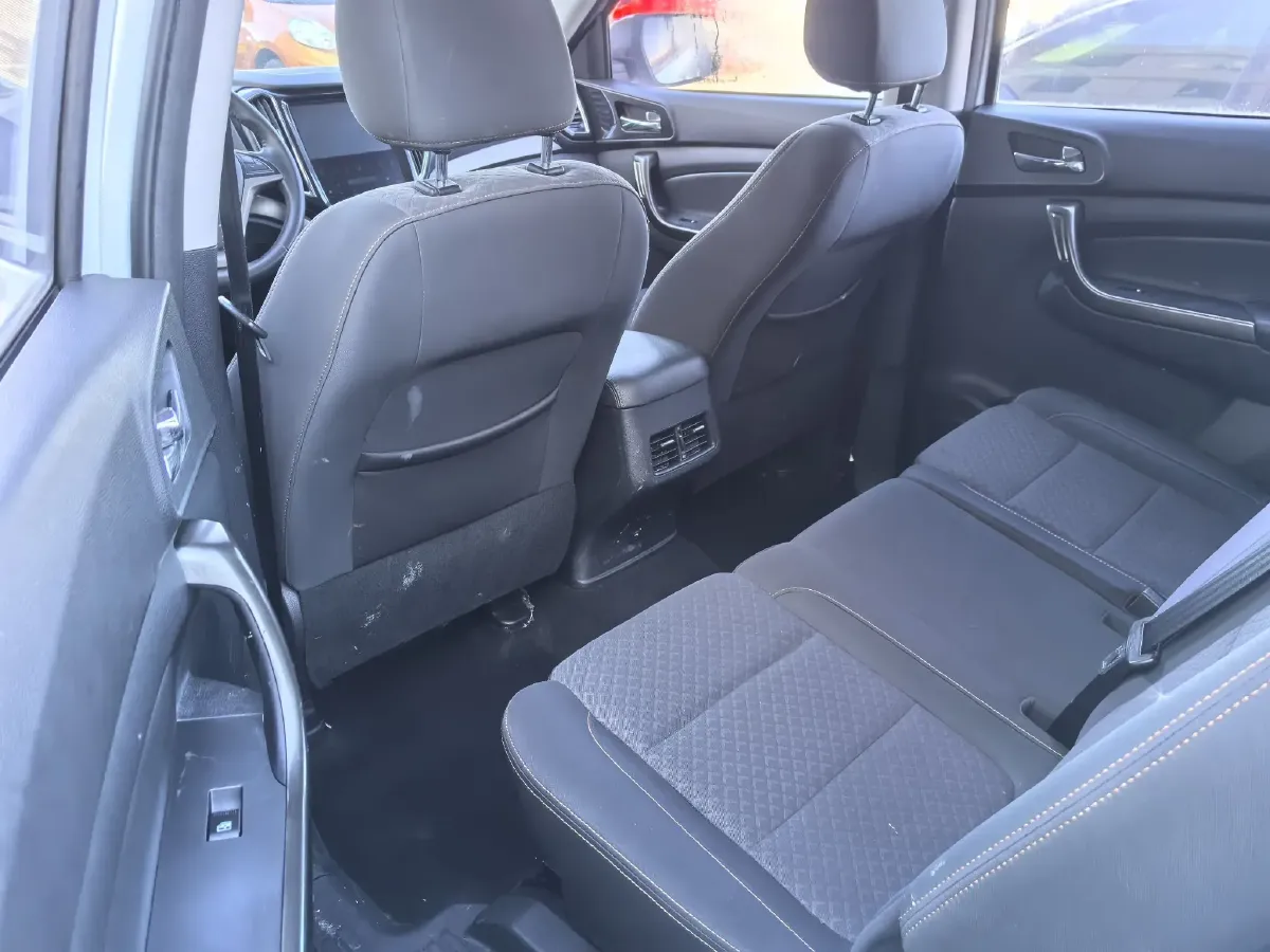 2016 ChangAn Oshan CX70 1.6L 117HP L4 5MT,autocango,china used car exporter,china ev exporter,chinese used car exporter,chinese used ev exporter