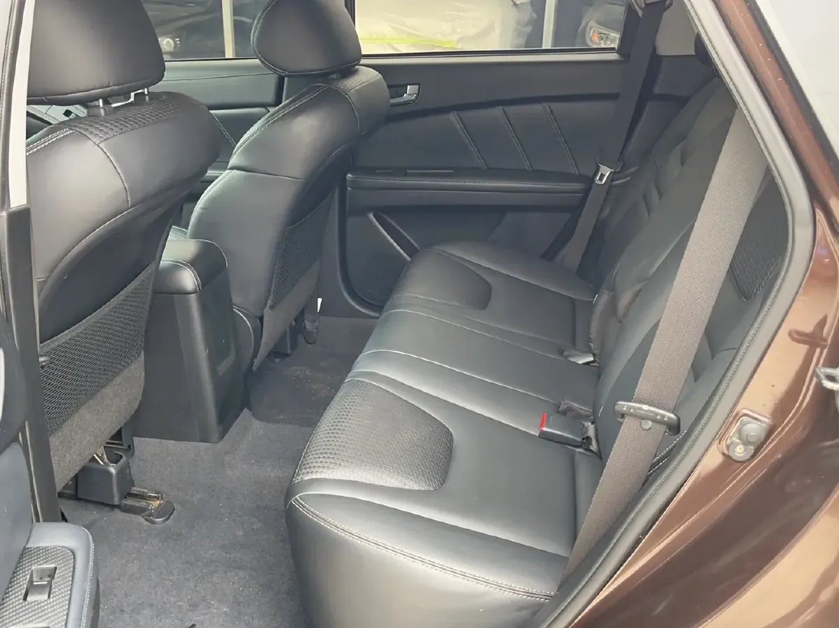 2017 Luxgen 6 SUV 1.6T 167HP L4 6AT,autocango,china used car exporter,china ev exporter,chinese used car exporter,chinese used ev exporter