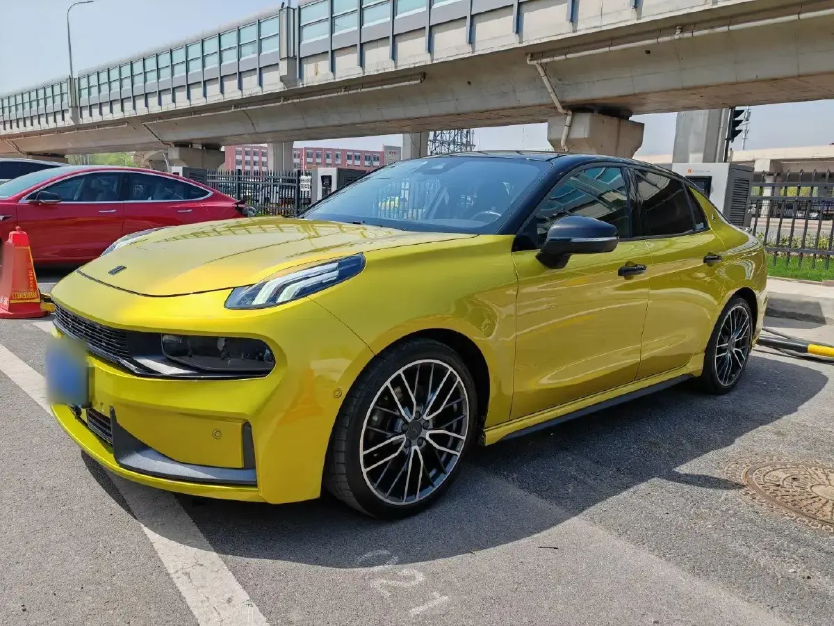 2019 LYNK&CO 03 2.0T 254HP L4 8AT