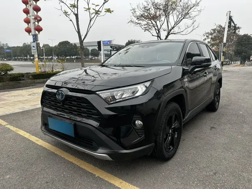 2021 Toyota RAV4 2.5L 178HP L4 E-CVT Hybrid
