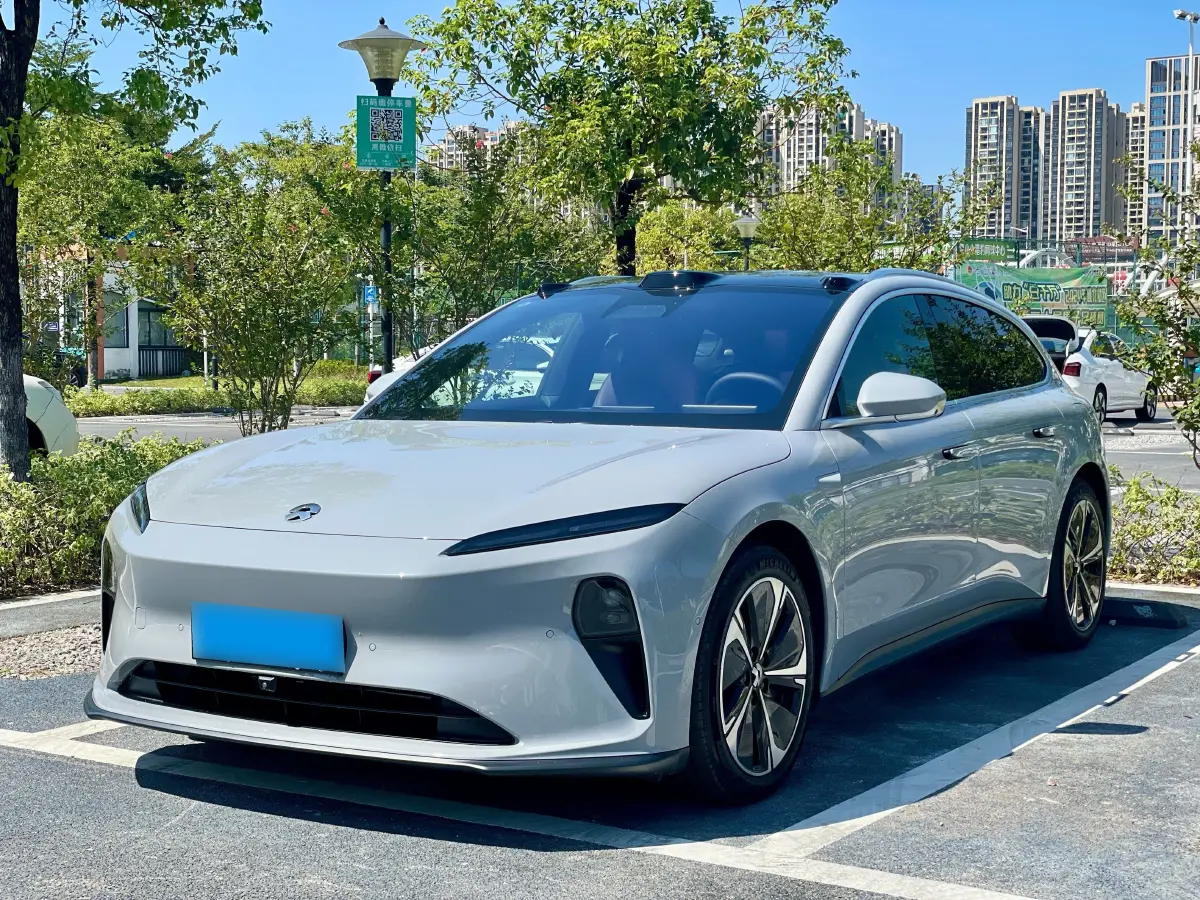 2024 NIO ET5T BEV 75KWH