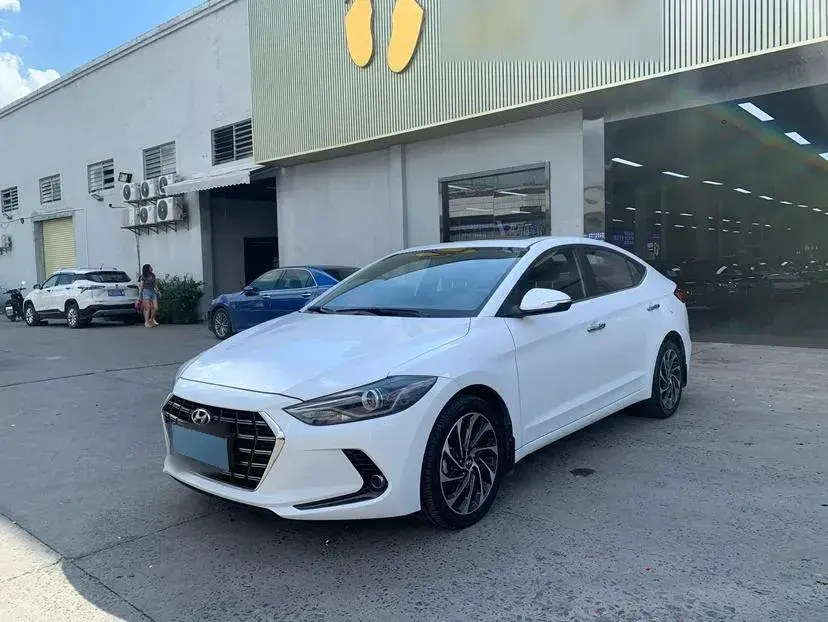 2019 Hyundai Elantra 1.4T 130HP L4 7DCT