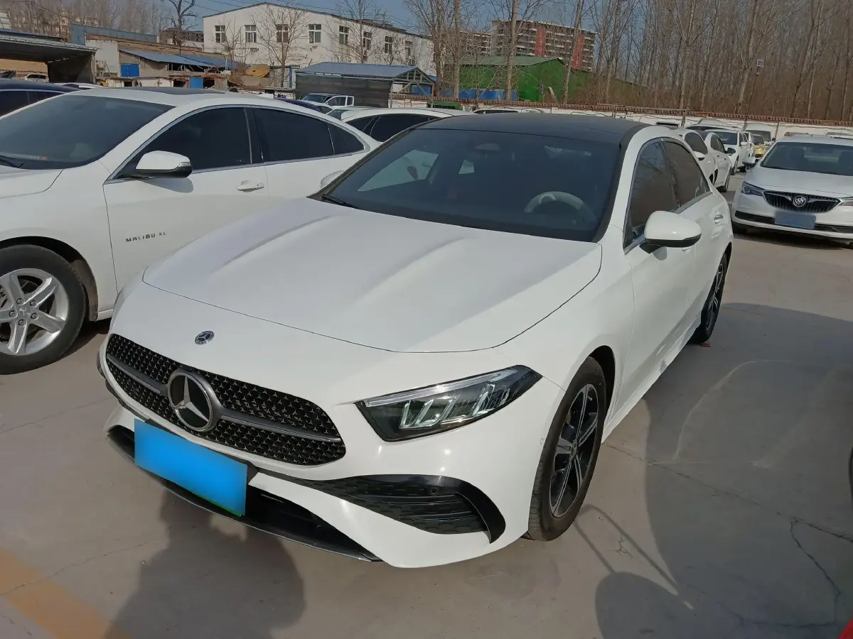 2023 Mercedes-Benz A Class 1.3T 163HP L4 7DCT