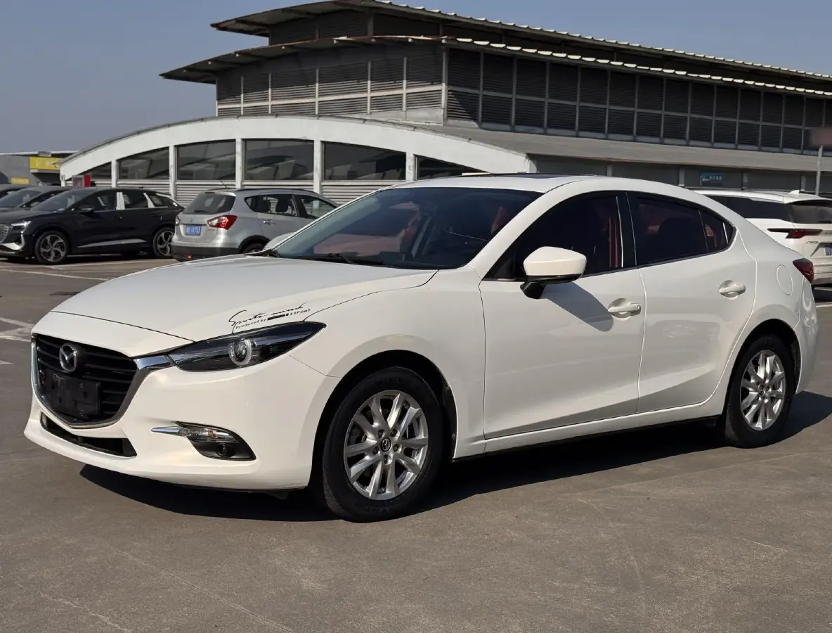 2017 Mazda 3 Axela 1.5L 117HP L4 6MT