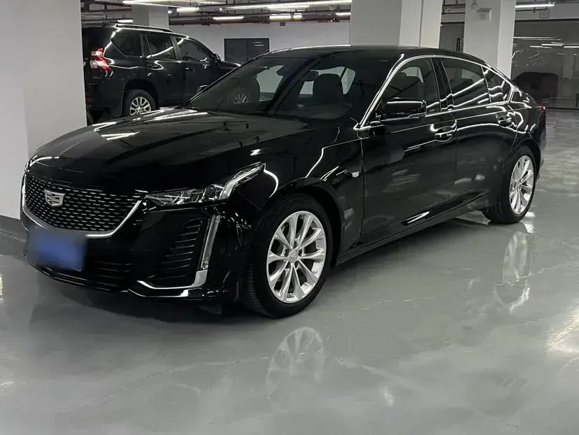 2023 Cadillac CT5 2.0T 237HP L4 10AT