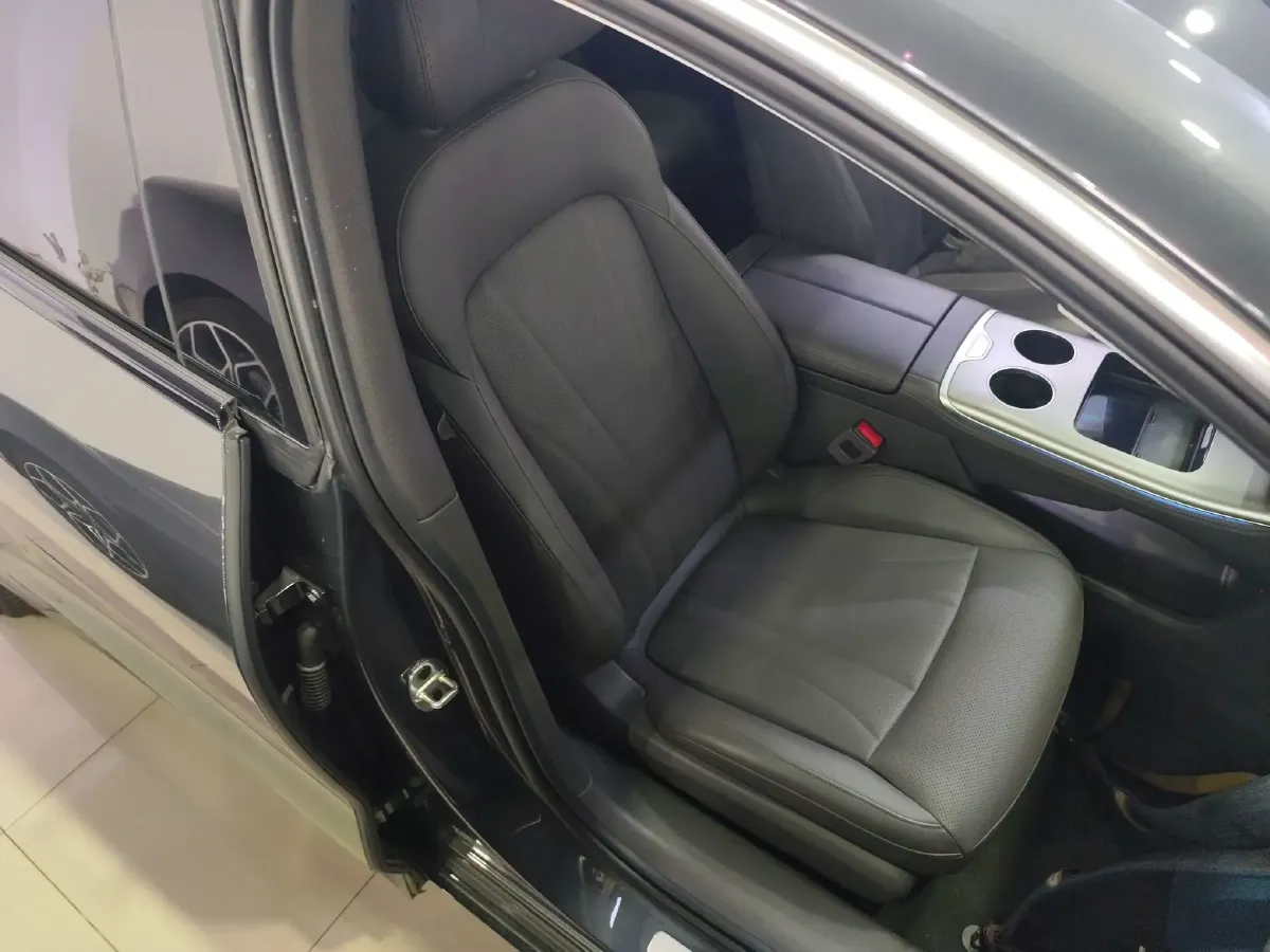 2023 Rising Auto F7 BEV 90KWH,autocango,china used car exporter,china ev exporter,chinese used car exporter,chinese used ev exporter