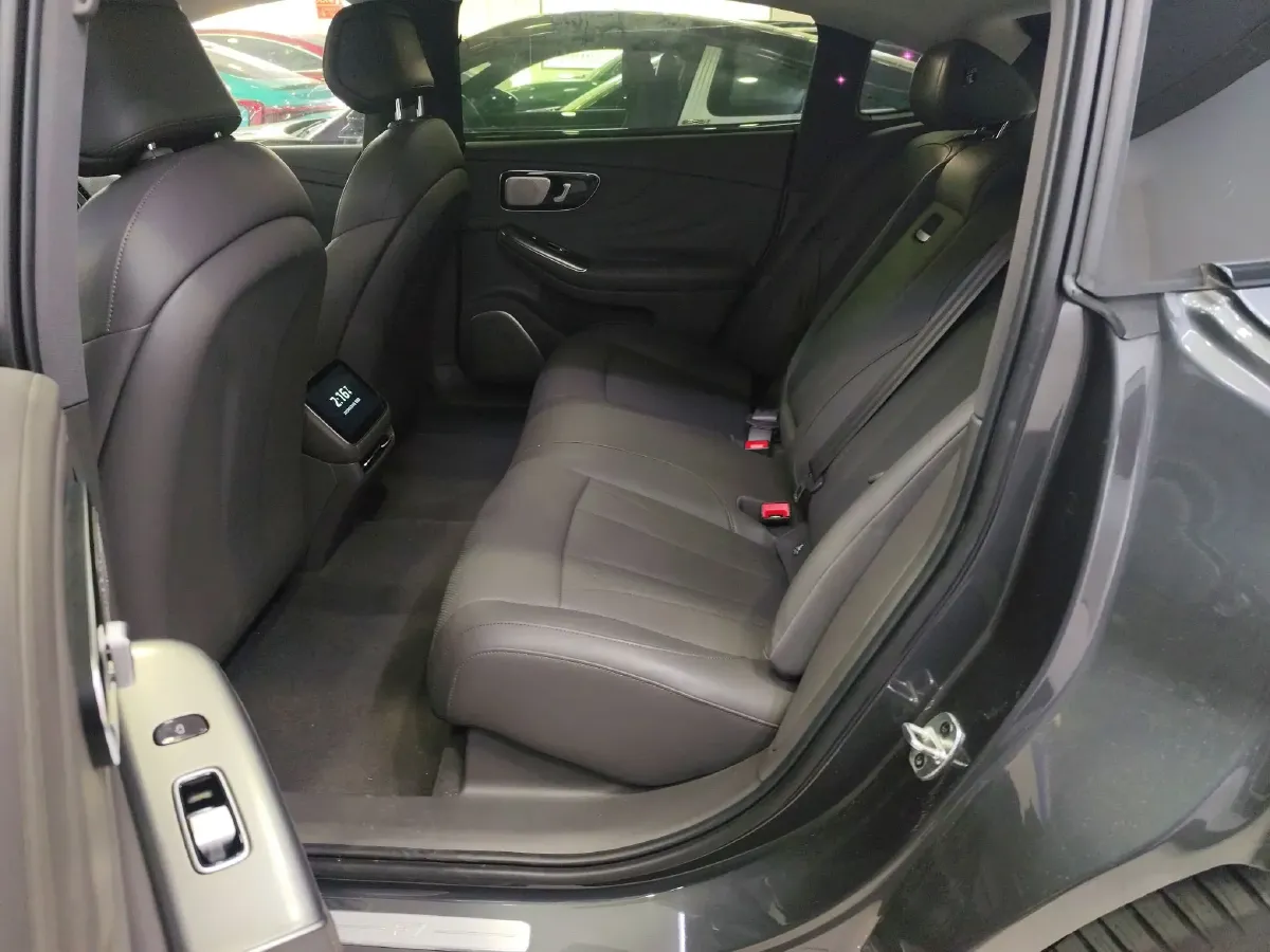 2023 Rising Auto F7 BEV 90KWH,autocango,china used car exporter,china ev exporter,chinese used car exporter,chinese used ev exporter