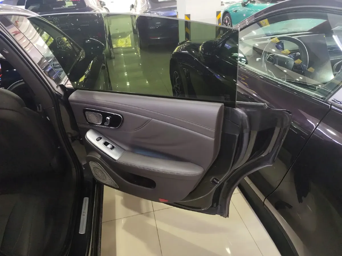 2023 Rising Auto F7 BEV 90KWH,autocango,china used car exporter,china ev exporter,chinese used car exporter,chinese used ev exporter