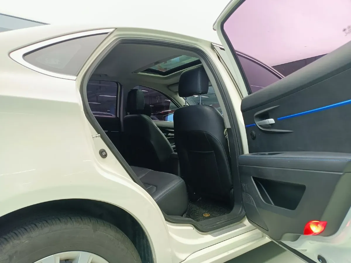 2017 BAIC BJEV EU BEV 60.9KWH,autocango,china used car exporter,china ev exporter,chinese used car exporter,chinese used ev exporter