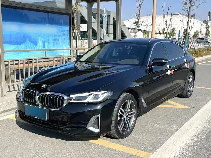 2021 BMW 5 Series 2.0T 252HP L4 8AT
