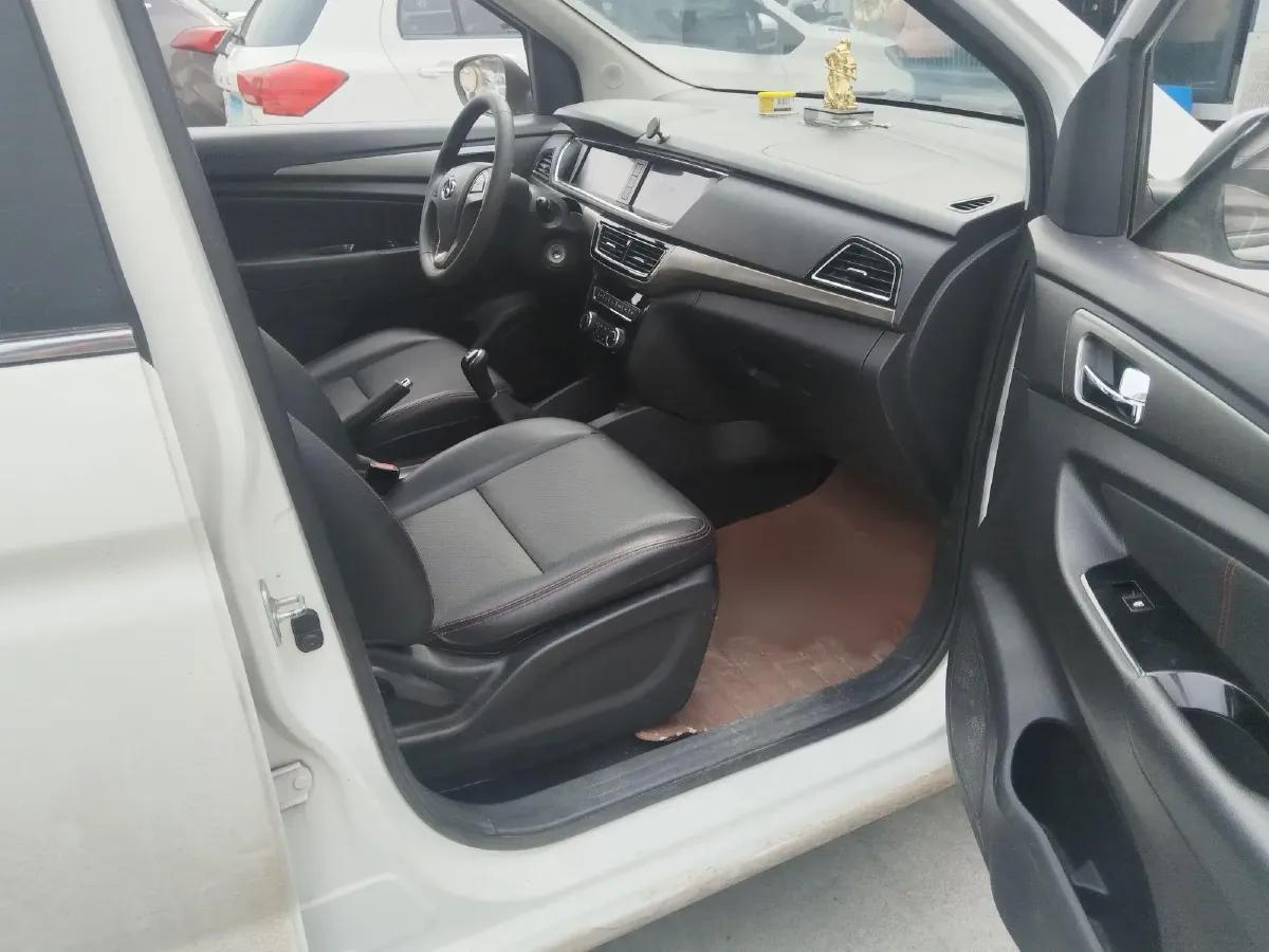 2016 ChangAn Kaicene A600 1.5L 114HP L4 5MT,autocango,china used car exporter,china ev exporter,chinese used car exporter,chinese used ev exporter