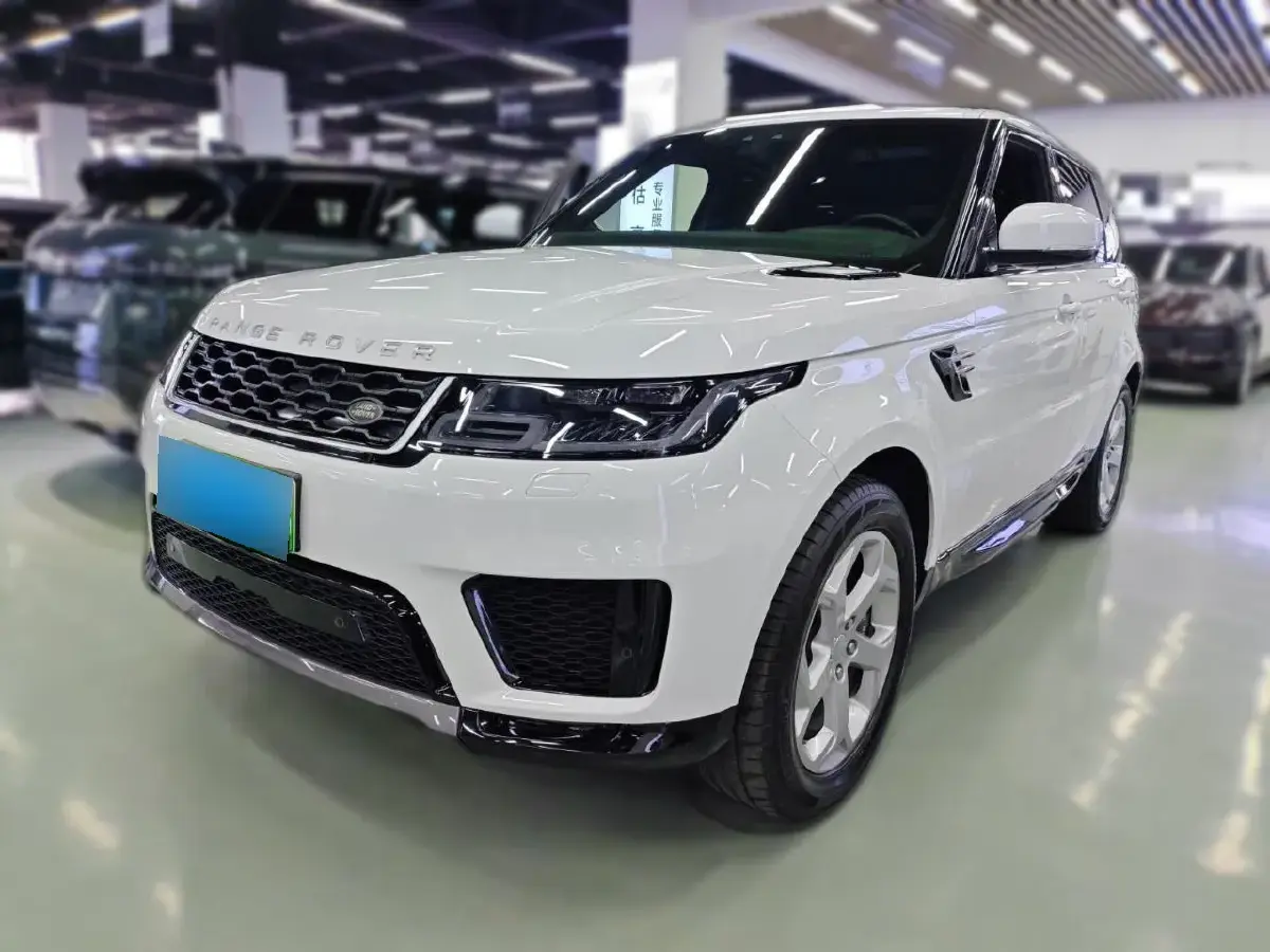 2018 Land Rover Range Rover Sport 2.0T 300HP L4 8AT PHEV 13.1KWH